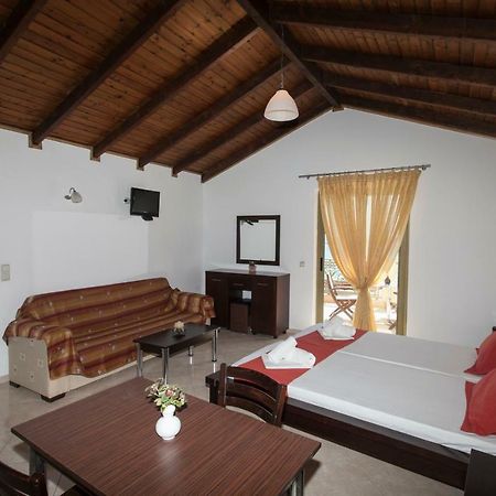 Siarbas Hotel Paralia Vrachou Dış mekan fotoğraf