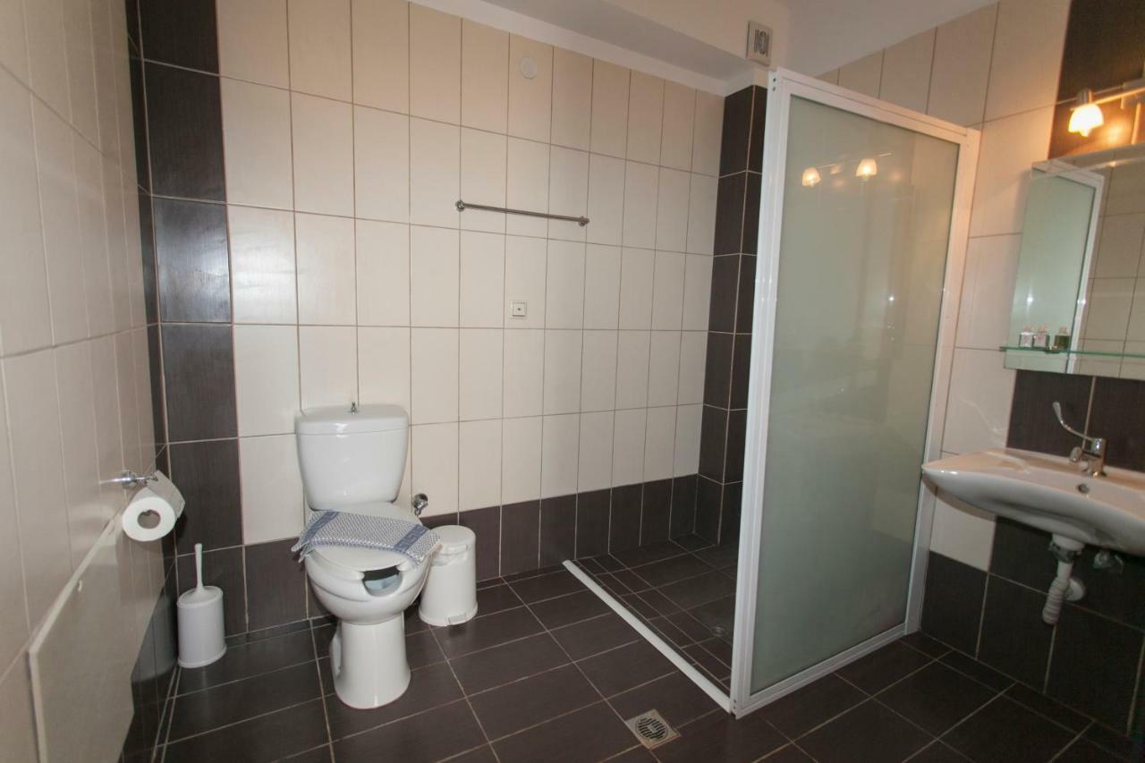 Siarbas Hotel Paralia Vrachou Dış mekan fotoğraf