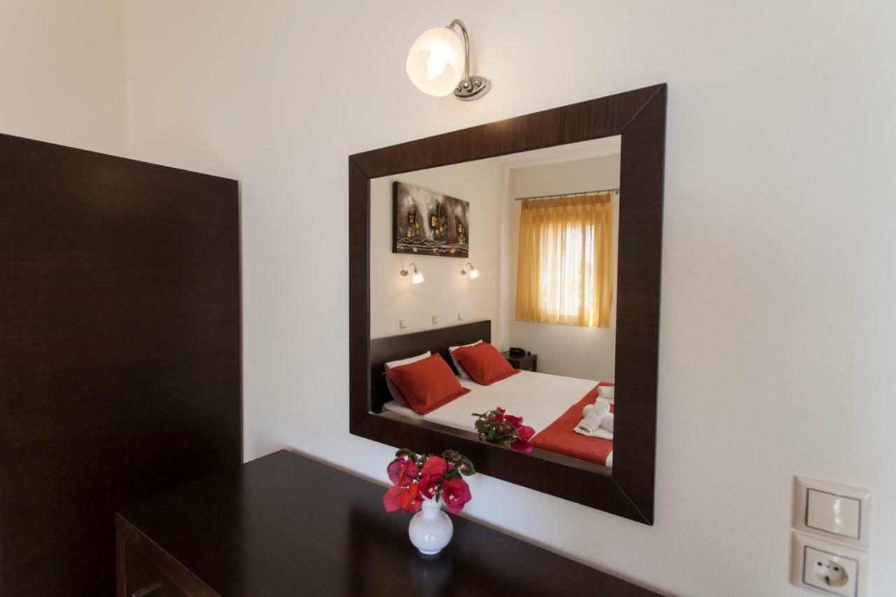 Siarbas Hotel Paralia Vrachou Dış mekan fotoğraf