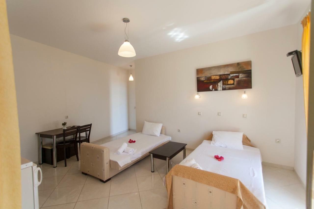 Siarbas Hotel Paralia Vrachou Dış mekan fotoğraf